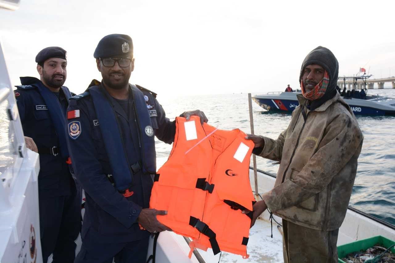 قيادة خفر السواحل تنفذ حملة توعوية في المنطقة البحرية الغربية<